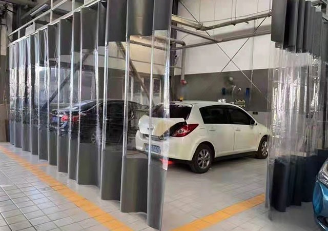 窗簾加工制造現(xiàn)場